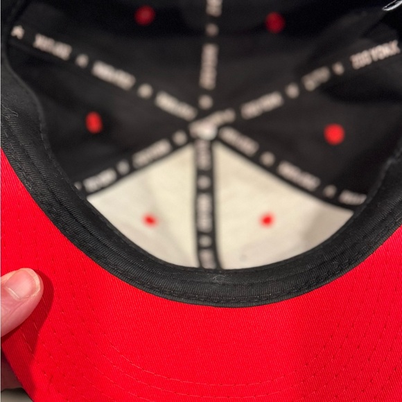 Zoo York Snapback Hat Black Red Hip Hop Streetwear Cap Adjustable - Picture 5 of 5